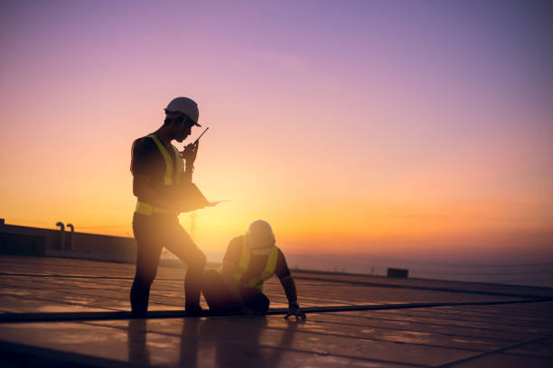 Best Roof Gutter Cleaning  in West Rson, CA
